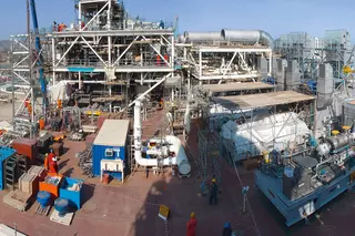 EagleBurgmann SHF-D2/202-E2 dual shaft seal installed in the world’s largest water injection pump by Sulzer Pumps on BP’s offshore platform in the Caspian Sea, ensuring reliable operation under pressures up to 31 bar.
