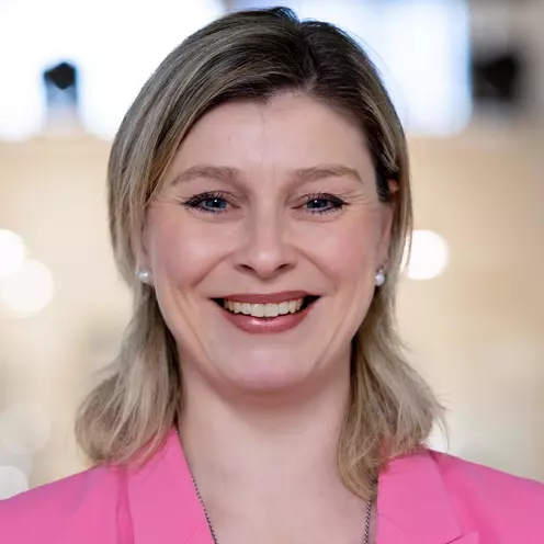 Sylvia Hoerndl-Seestaller