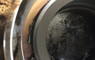 EagleBurgmann HRS Einfachdichtung mit DiamondFace-Technologie für Mehrphasenpumpen, die extra-schweres Rohöl in Venezuela fördern.