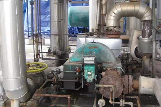 Gleitringdichtungen im zuverlässigen Betrieb an einer Speisewasserpumpe in einer Industrieanlage in der Türkei.