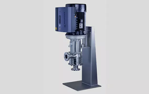 Mehrstufiges Steril-Pumpsystem für Verteilung und Speicherung von Pharmawasser in Deutschland.