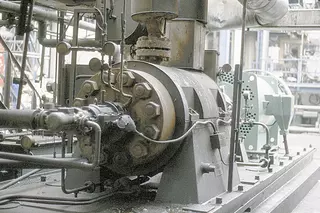 In Deutschland installierte Gleitringdichtungen an Restölpumpen in einer Industrieanlage.