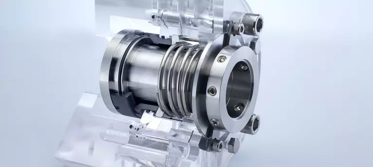 Mechanical seal for liquid sulfur