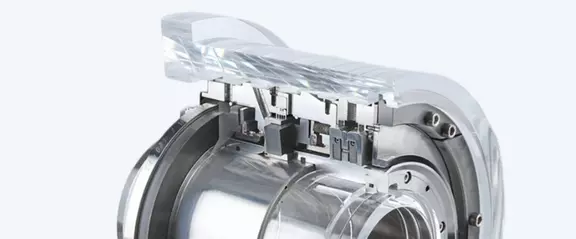 Sectional view of an industrial mechanical seal with transparent fluoropolymer components, illustrating the use of PFAS-based materials in EagleBurgmann sealing solutions as well as the company’s commitment to innovation and compliance.