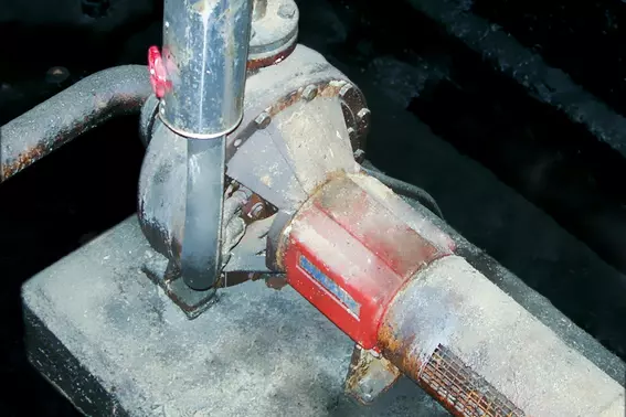 Metallfaltenbalg-Gleitringdichtung für hochviskose Medien in Industriepumpen in Finnland – zuverlässige Dichtungslösung für schwierige Prozessbedingungen.
