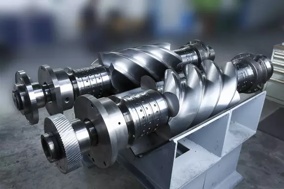 Industrial compressor rotor assembly for high-performance sealing applications.