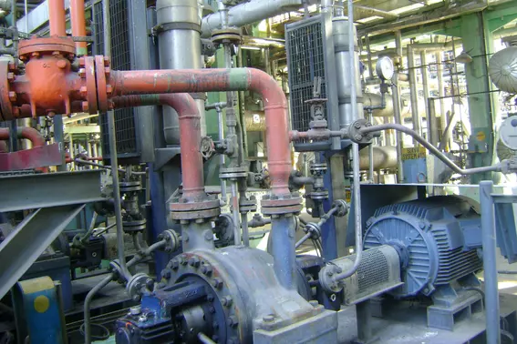 Pusher mechanical seals providing reliable sealing for heavy hydrocarbon pump service in India.