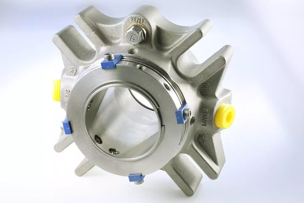 EagleBurgmann DiamondFace mechanical seal housing in product view, highlighting the precision-engineered seal assembly for industrial sealing applications.