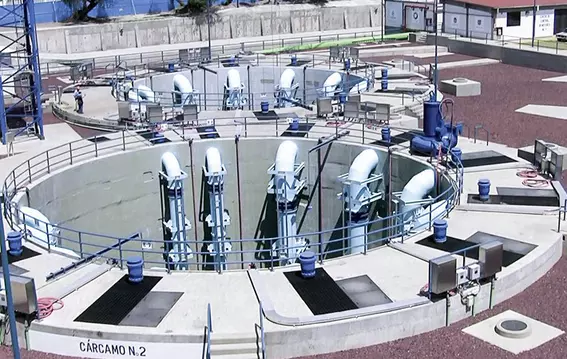 Elastomer bellows seals operating in a large flood control and pumping station in Mexico.